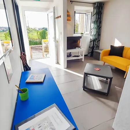 Historic Vineyard Retreat - 1785 Country In Peral בית נופש