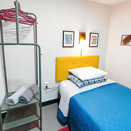 Historic Vineyard Retreat - 1785 Country In Peral