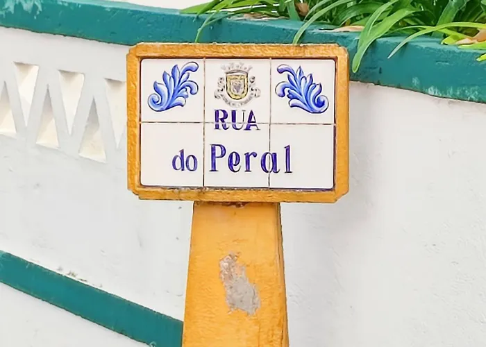 Historic Vineyard Retreat - 1785 Country In Peral *